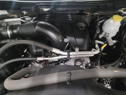Used 2019 RAM 1500 Express image 30