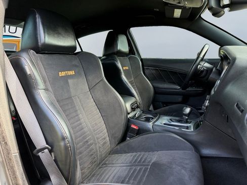 Used 2017 Dodge Charger R/T image 26