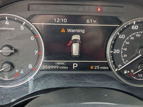 Used 2024 Mitsubishi Outlander FWD image 25