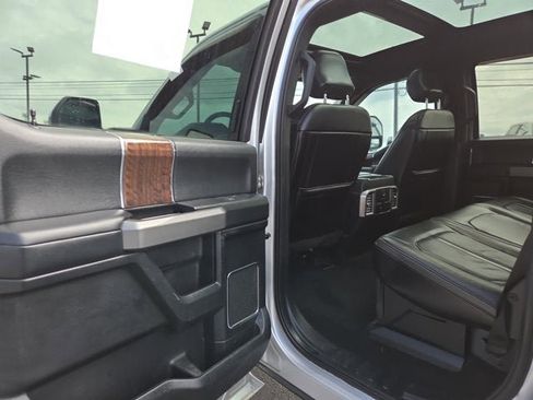 Used 2017 Ford F250 Platinum w/ Platinum Ultimate Package image 11
