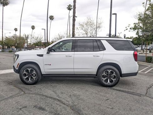 New 2026 GMC Yukon AT4 w/ AT4 Premium Plus Package AWD/4WD image 10