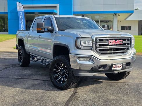 Used 2016 GMC Sierra 1500 SLE w/ SLE Value Package AWD/4WD image 2