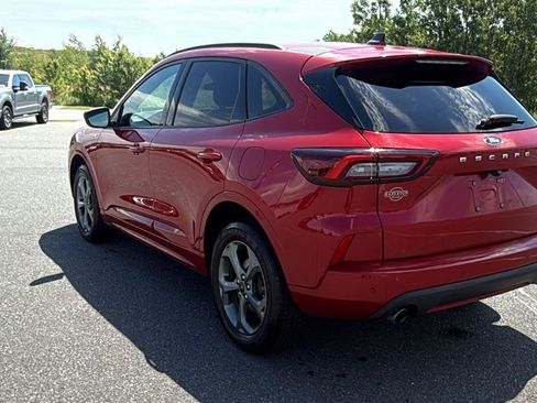 Used 2024 Ford Escape ST-Line w/ Tech Pack #1 AWD/4WD image 9