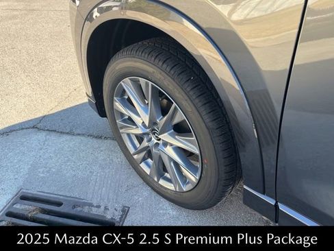 New 2025 MAZDA CX-5 AWD 2.5 S w/ Premium Plus Pkg image 5
