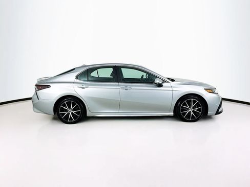 Used 2021 Toyota Camry SE FWD image 8