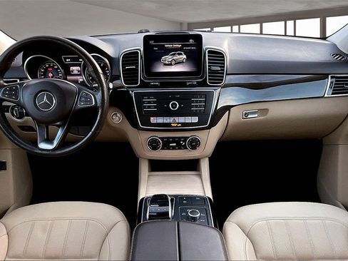 Used 2018 Mercedes-Benz GLE 350 4MATIC image 7