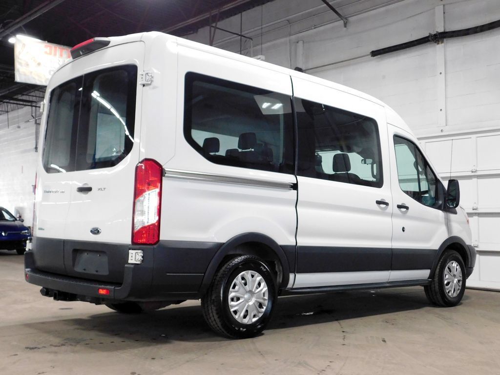 Used 2018 Ford Transit 150 XLT RWD image 7
