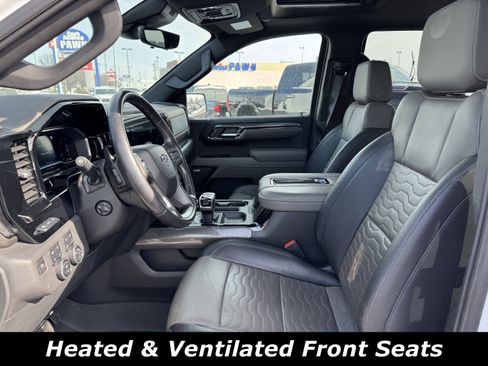 Used 2022 Chevrolet Silverado 1500 ZR2 w/ Technology Package image 3