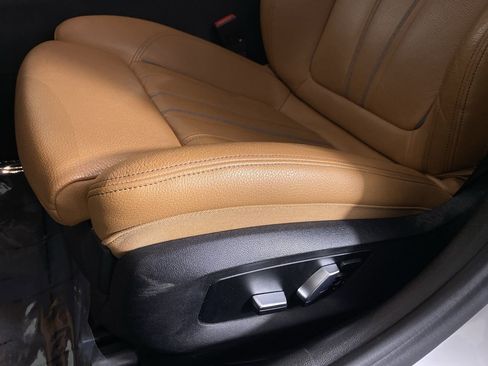 Used 2018 BMW 530e xDrive 530e xDrive iPerformance image 10