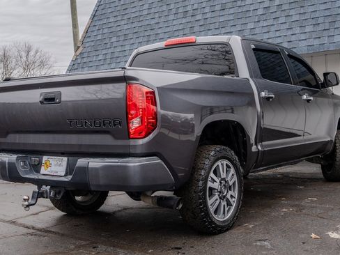 Used 2018 Toyota Tundra SR5 w/ SR5 Upgrade Package image 5