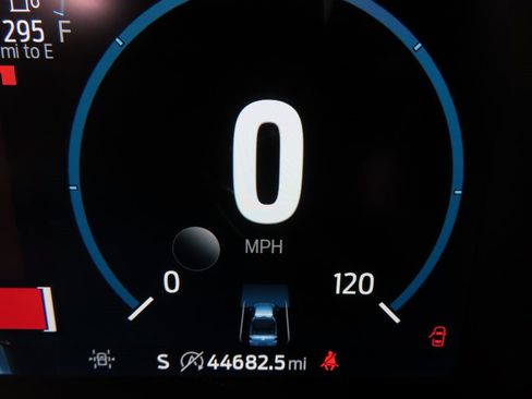 Used 2021 Ford F150 Lariat w/ Equipment Group 502A High image 12