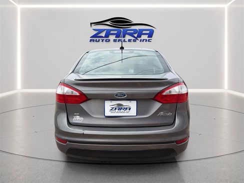 Used 2014 Ford Fiesta SE w/ Equipment Group 201A FWD image 6