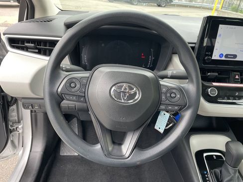 Used 2026 Toyota Corolla LE FWD image 16