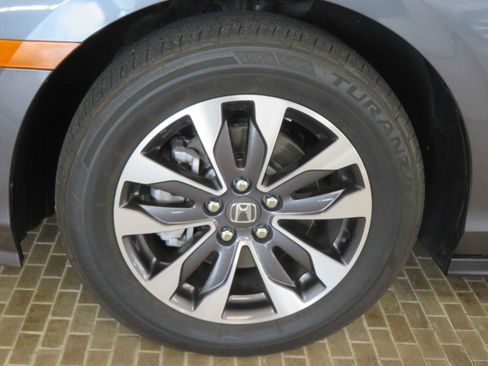 Used 2024 Honda Odyssey EX-L image 4