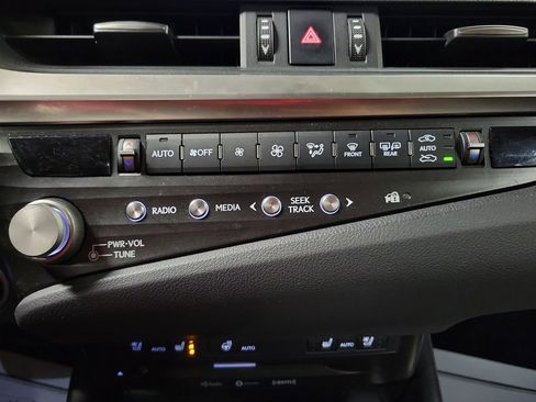 Used 2021 Lexus ES 350 w/ Premium Package image 19