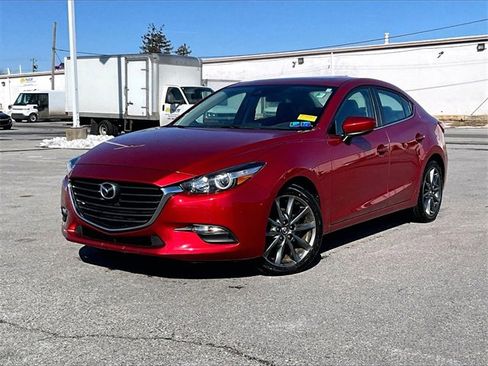 Used 2018 MAZDA MAZDA3 Touring image 2