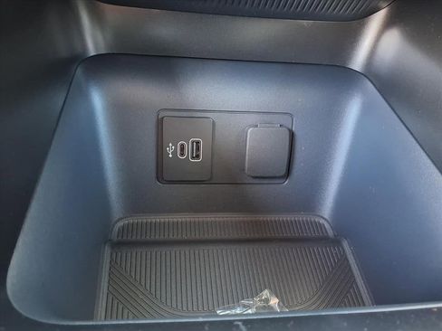 New 2026 Ford Explorer Active w/ Active Comfort Package image 11