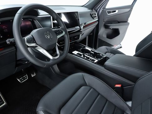 New 2026 Volkswagen Atlas Cross Sport SEL R-Line AWD/4WD image 19