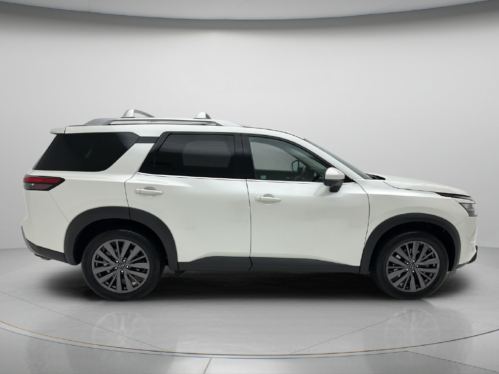 Used 2023 Nissan Pathfinder SL w/ SL Premium Package AWD/4WD image 5