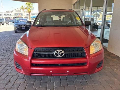 Used 2012 Toyota RAV4 4WD w/ Value Pkg image 4