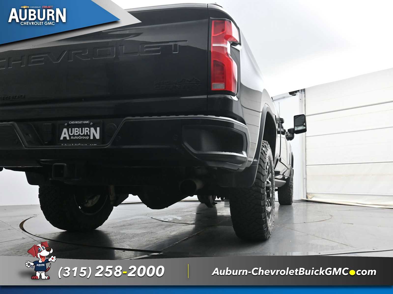 Used 2024 Chevrolet Silverado 2500 High Country w/ High Country Premium Package AWD/4WD image 32
