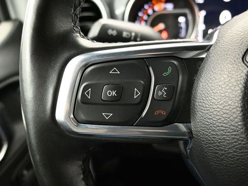 Used 2023 Jeep Wrangler Altitude image 29