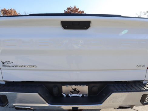 Used 2019 Chevrolet Silverado 1500 LTZ image 40