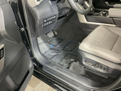 Used 2024 Toyota Tundra Limited image 17