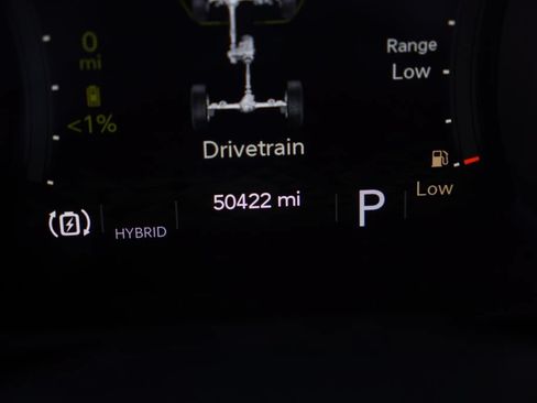 Used 2022 Jeep Wrangler Unlimited Sahara AWD/4WD image 6