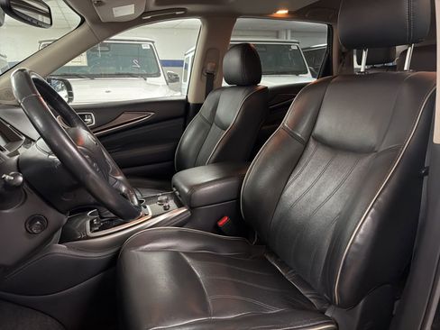 Used 2019 INFINITI QX60 Luxe w/ Essential Package image 10