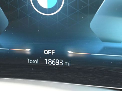 Used 2025 BMW 330i xDrive Sedan image 33