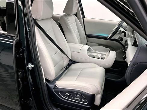 Used 2026 Hyundai Palisade Calligraphy FWD image 8