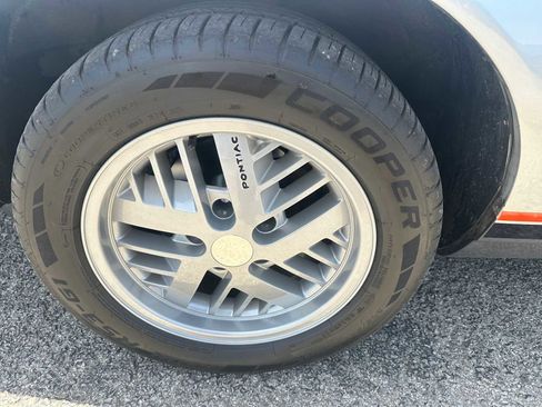 Used 1987 Pontiac Firebird Coupe RWD image 13