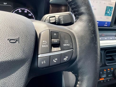 Used 2022 Ford Maverick Lariat w/ Lariat Luxury Package AWD/4WD image 25