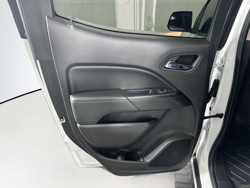 Used 2016 GMC Canyon SLE w/ SLE Convenience Package image 25