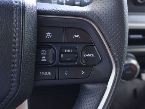 Certified 2025 Toyota 4Runner SR5 RWD image 23