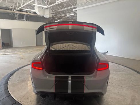 Used 2021 Dodge Charger R/T w/ Plus Group RWD image 9