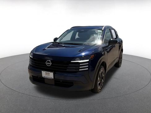 Used 2026 Nissan Kicks SV w/ Cold Weather Package AWD/4WD image 11