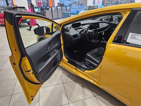 New 2026 Toyota Prius Plug-In Hybrid image 15