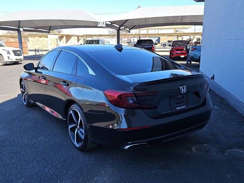 Used 2020 Honda Accord Sport image 3
