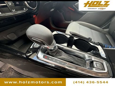 Certified 2025 Chevrolet Trax LT w/ Driver Confidence Package image 15