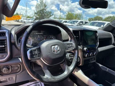Used 2019 RAM 1500 Laramie AWD/4WD image 7