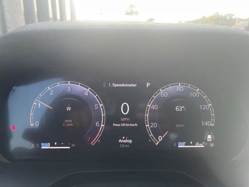 New 2025 Jeep Grand Cherokee Altitude image 7