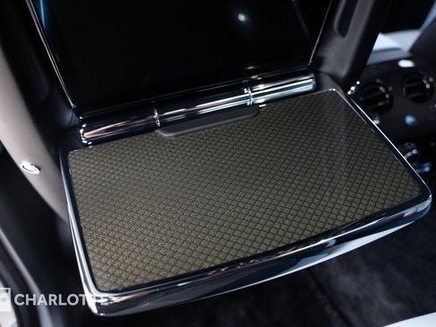 Used 2023 Rolls-Royce Ghost Black Badge w/ Black Badge Ghost Package image 29