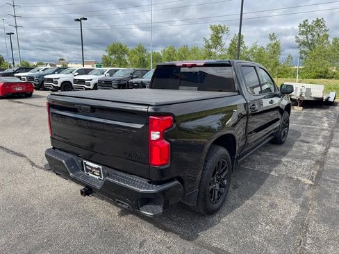 Used 2025 Chevrolet Silverado 1500 High Country w/ Midnight Edition AWD/4WD image 7