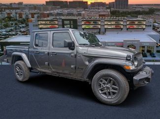 New 2025 Jeep Gladiator Sport video 1