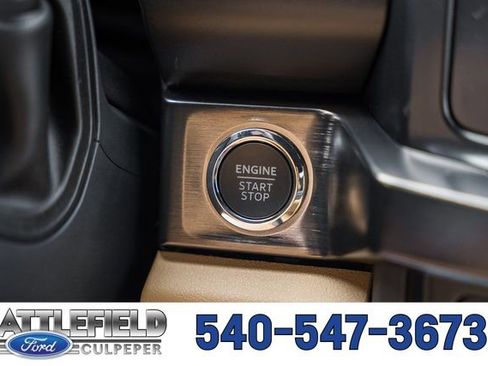 New 2026 Ford F250 Lariat w/ Black Appearance Package image 27