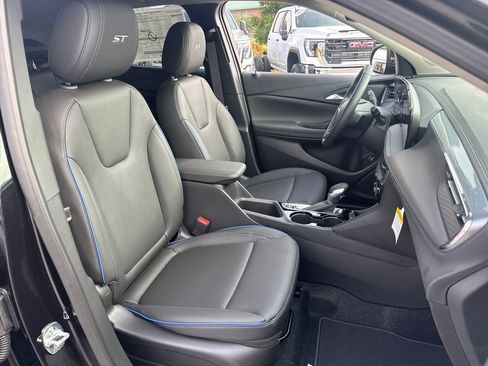 New 2026 Buick Encore GX Sport Touring w/ Advanced Technology Package FWD image 11