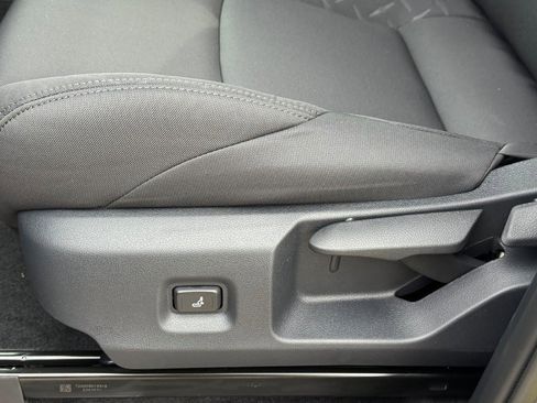 New 2026 Toyota Tacoma SR5 RWD image 9