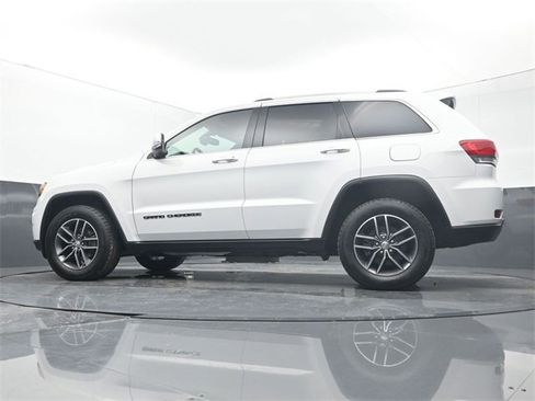 Used 2017 Jeep Grand Cherokee Limited image 9